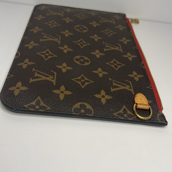 Louis Vuitton Neverfull Pochette Monogram Cherry - Picture 5 of 15